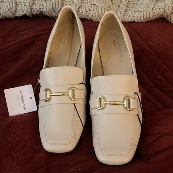 Liz Claiborne Women’s sz  11 M Cream‎ Morris Block Chunky Heel NWT w/gold tone - Picture 2 of 16